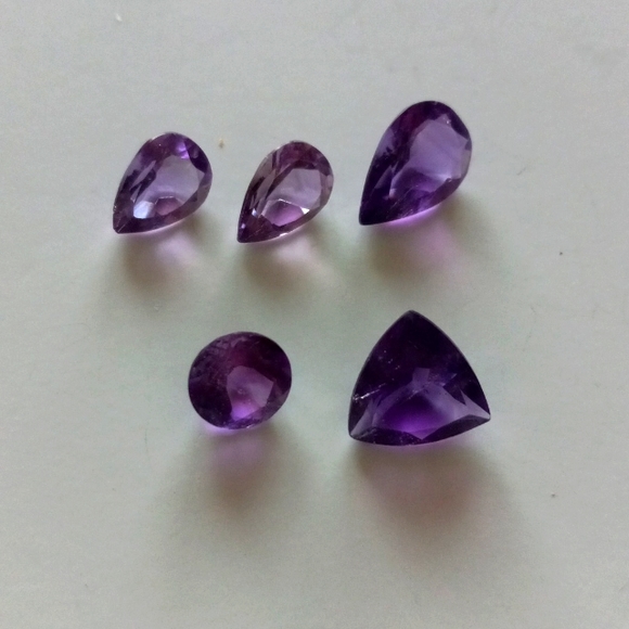 Bundle of Amethyst Loose Gemstones - 16.37ct TW - Picture 1 of 12